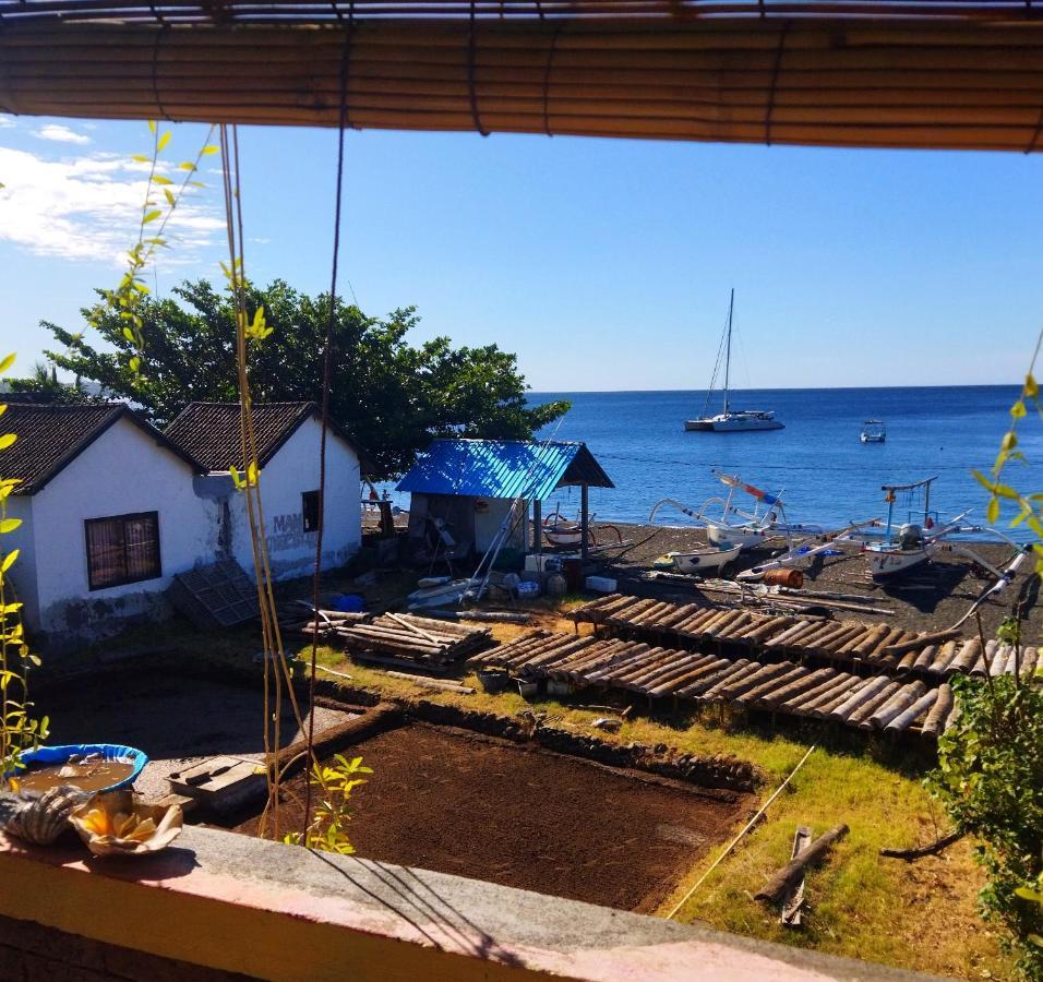 Pelangi Beach Homestay Амед Экстерьер фото